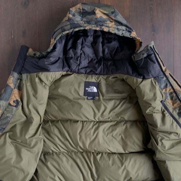 North Face Down Parka - Picture 3 of 4
